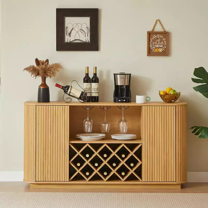 Credenza moderna ondulata da 58" con ripiani regolabili e ante senza maniglie
