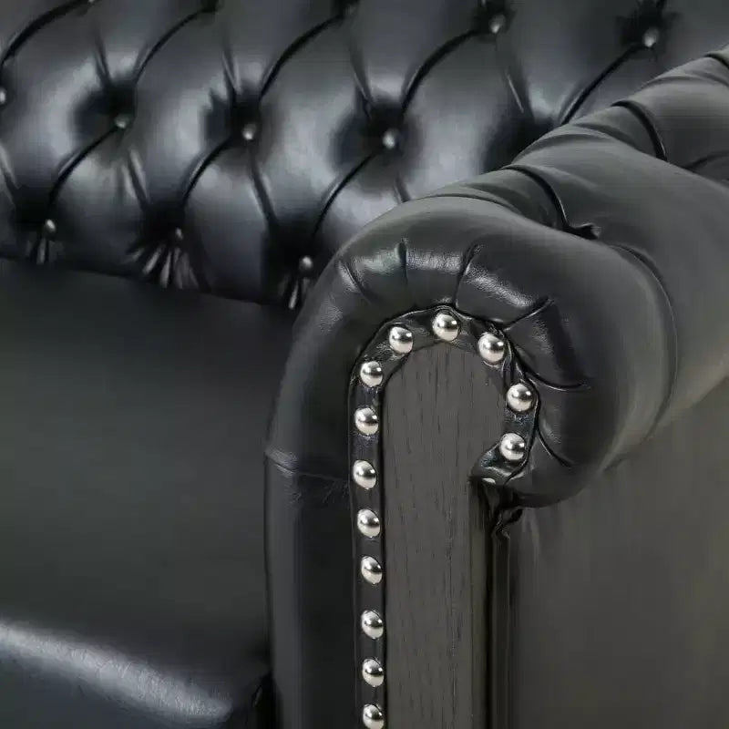 Divano Chesterfield Classico a 3 Posti con Schienale Trapuntato, Rivetti Decorativi, Ecopelle e Gambe in Betulla
