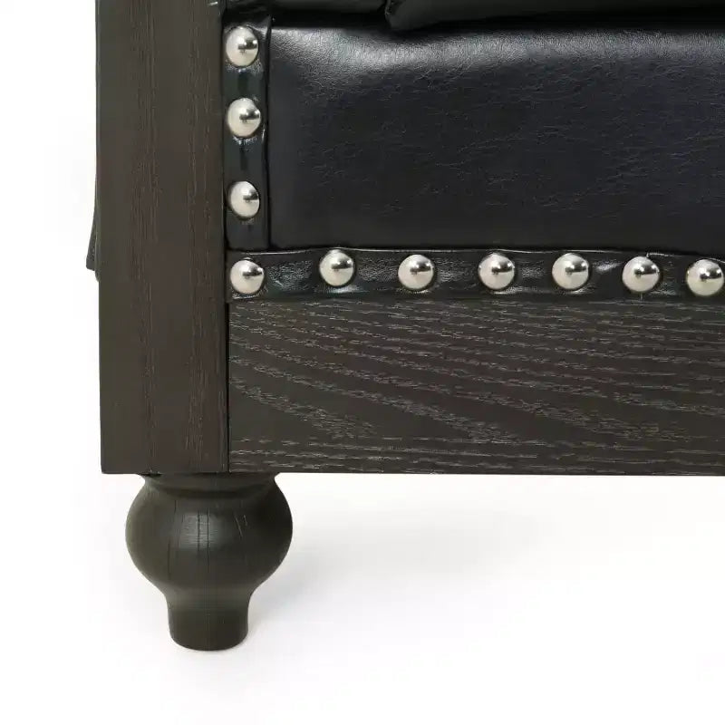 Divano Chesterfield Classico a 3 Posti con Schienale Trapuntato, Rivetti Decorativi, Ecopelle e Gambe in Betulla