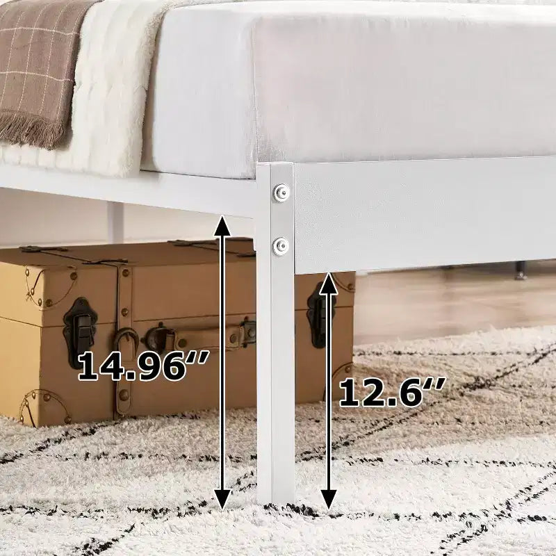 Telaio letto queen size da 14 pollici - Montaggio in 30 minuti, struttura letto a piattaforma in metallo con testiera, nessuna base a molle richiesta - Design moderno, antiscivolo