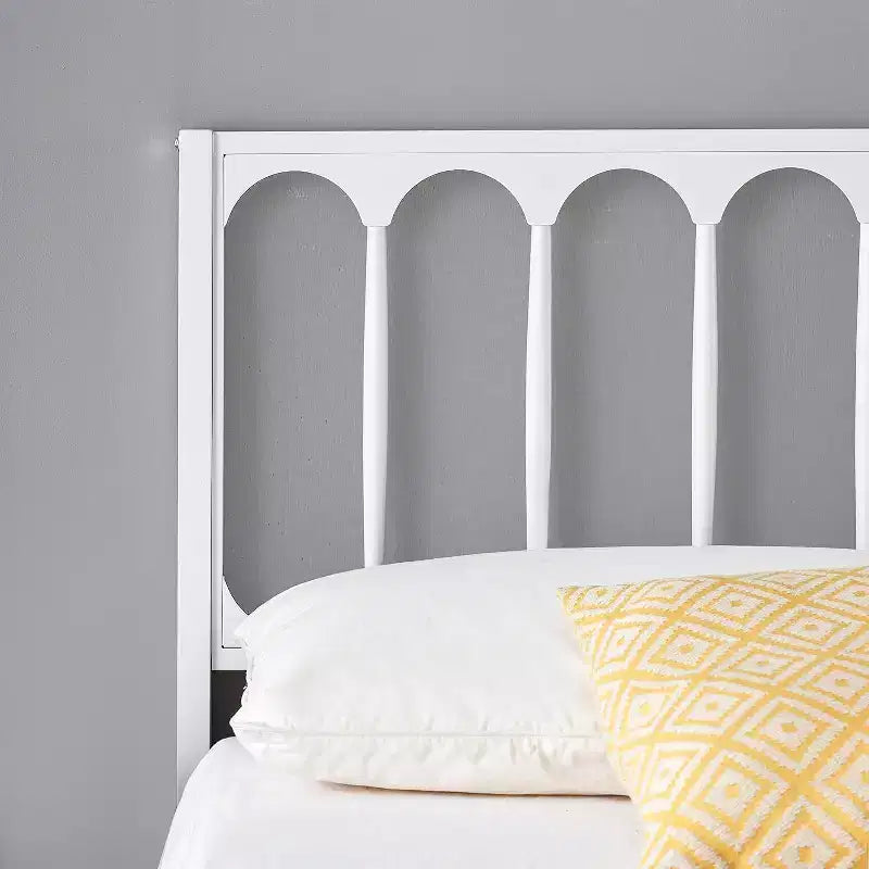 Telaio letto queen size da 14 pollici - Montaggio in 30 minuti, struttura letto a piattaforma in metallo con testiera, nessuna base a molle richiesta - Design moderno, antiscivolo